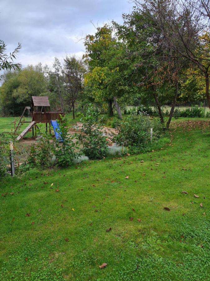 Guesthouse Green Fields Garmen Eksteriør bilde
