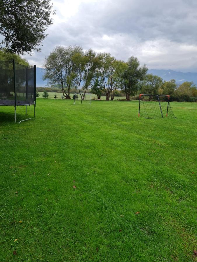 Guesthouse Green Fields Garmen Eksteriør bilde