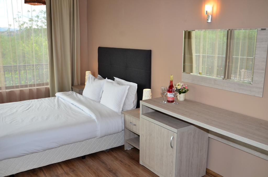 Guesthouse Green Fields Garmen Eksteriør bilde
